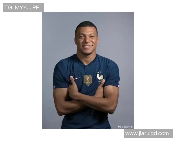 法国足球球星年龄排行揭秘 谁是最年长的传奇球员 法国足球球星年龄排行揭秘 谁是最年长的传奇球员