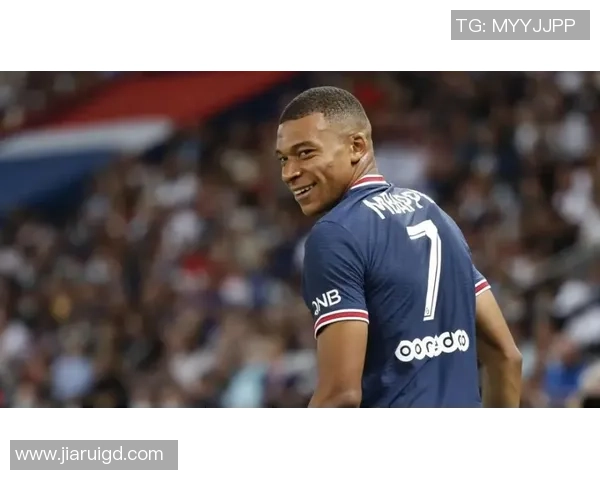 球星绰号背后的故事与足球场上的传奇人物解析